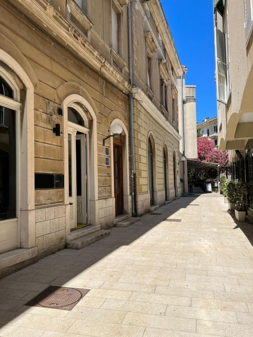 Max'S Downtown Oasis Daire Zadar Dış mekan fotoğraf